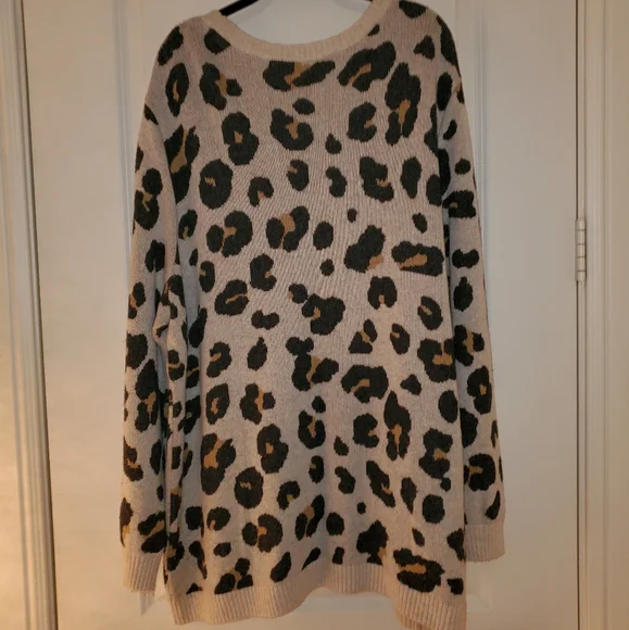 Loft Plus Cheetah Sweater, 24/26, crew neck, Beige/Brown/Black - Picture 3 of 5